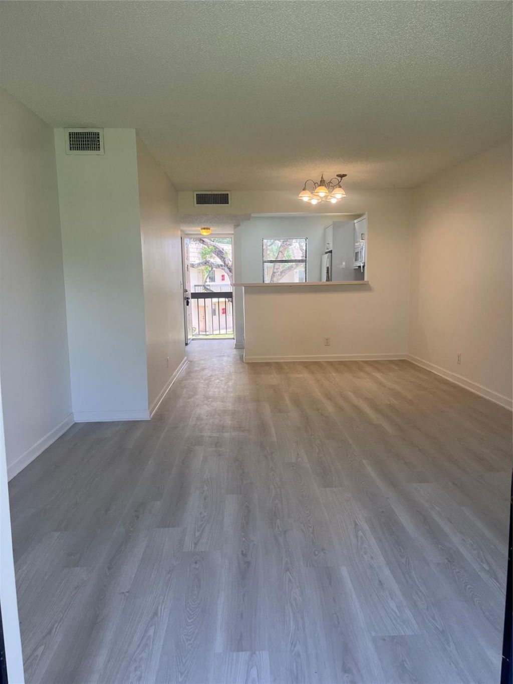 6796 Palmetto Circle, Unit 202, Boca Raton, FL 33433 Photo