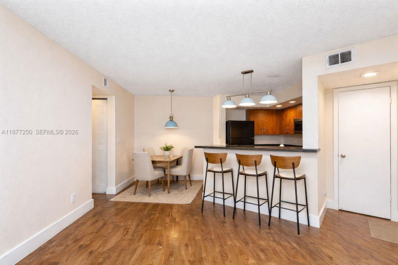 12760 Vista Isles Dr, Unit 711, Sunrise, FL 33325 Photo