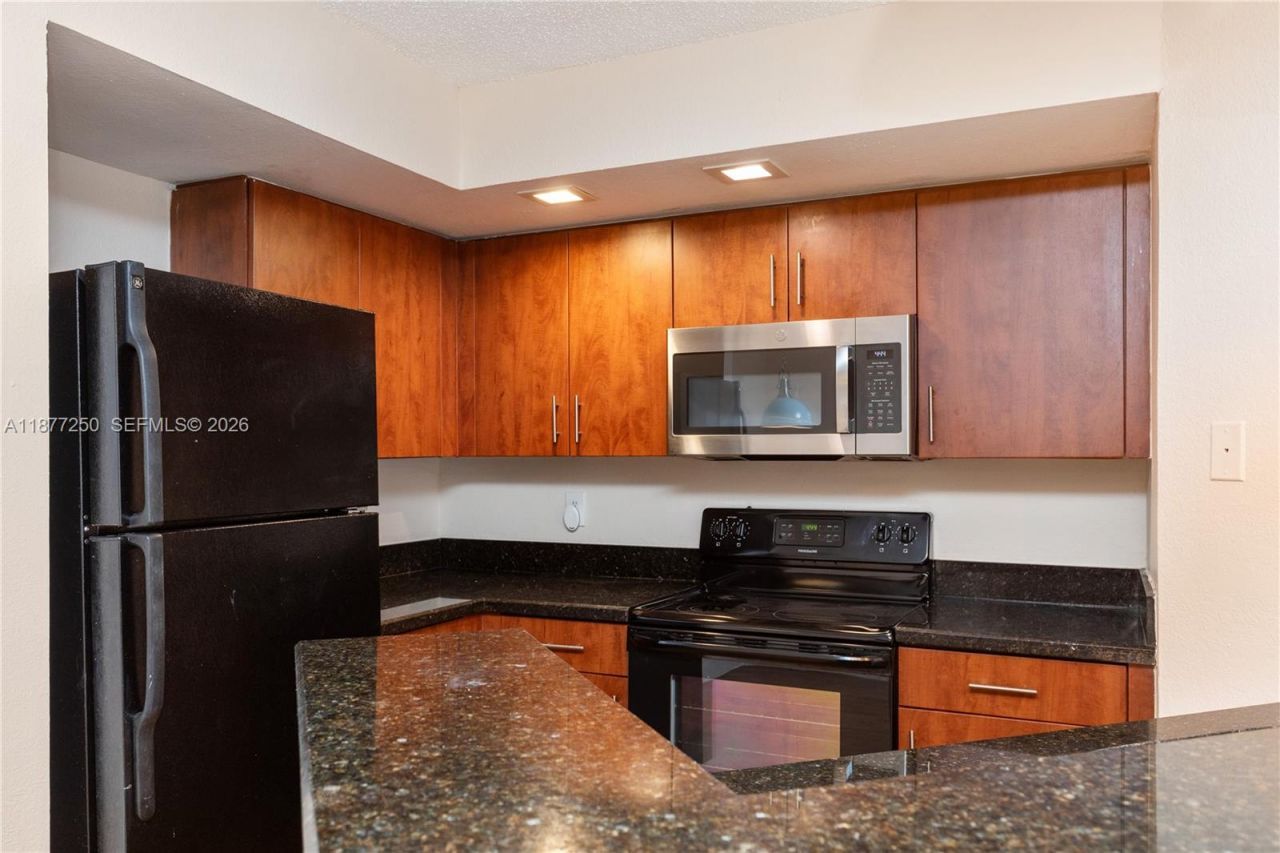 12760 Vista Isles Dr, Unit 711, Sunrise, FL 33325 Photo