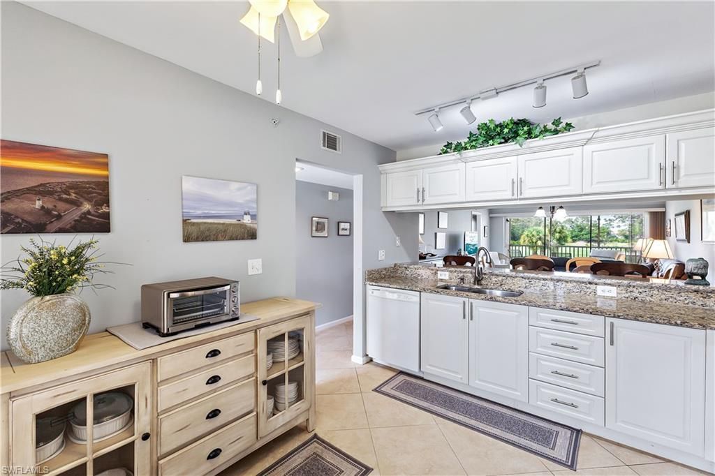 1001 Eastham Way, Unit C-206, Naples, FL 34104 Photo