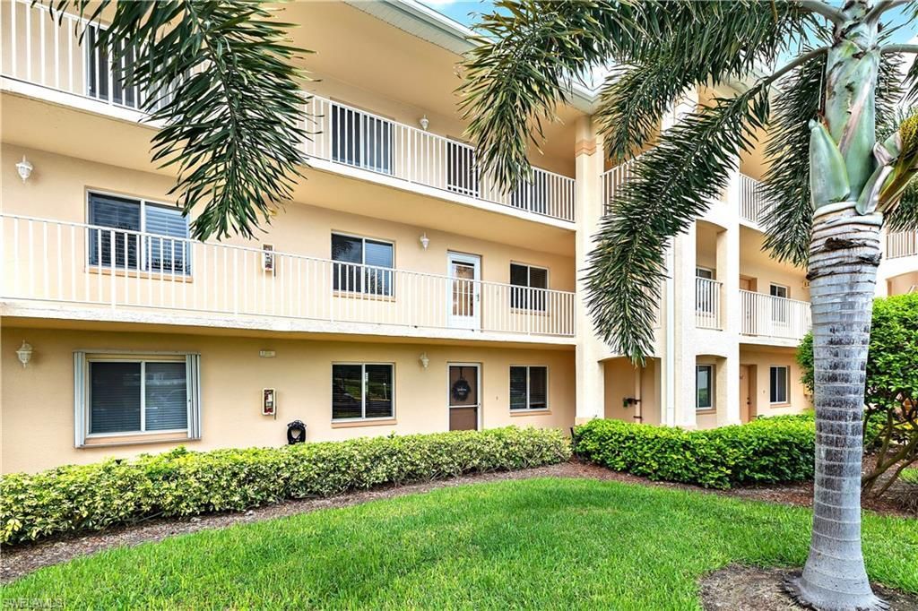 1001 Eastham Way, Unit C-206, Naples, FL 34104 Photo