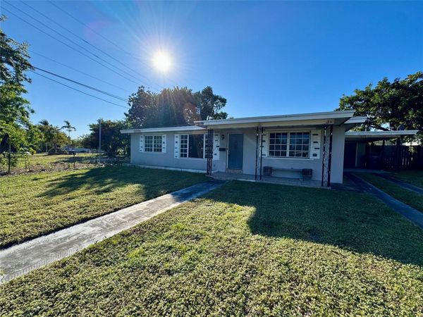 1212 S 26th Ave, Hollywood, FL 33020