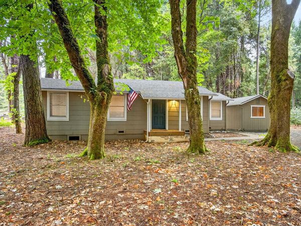 367 Madrona Drive, Cave Junction, OR 97523