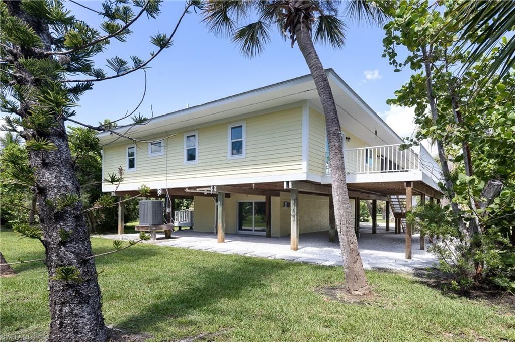 645 Oliva St, Sanibel, FL 33957 Photo