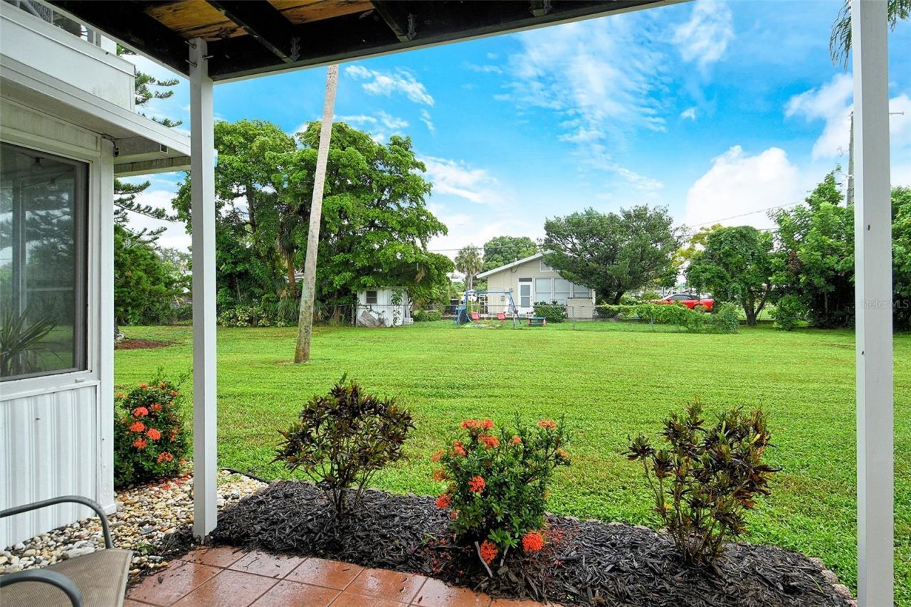 2303 Canal Drive, Unit F7, Bradenton, FL 34207 Photo