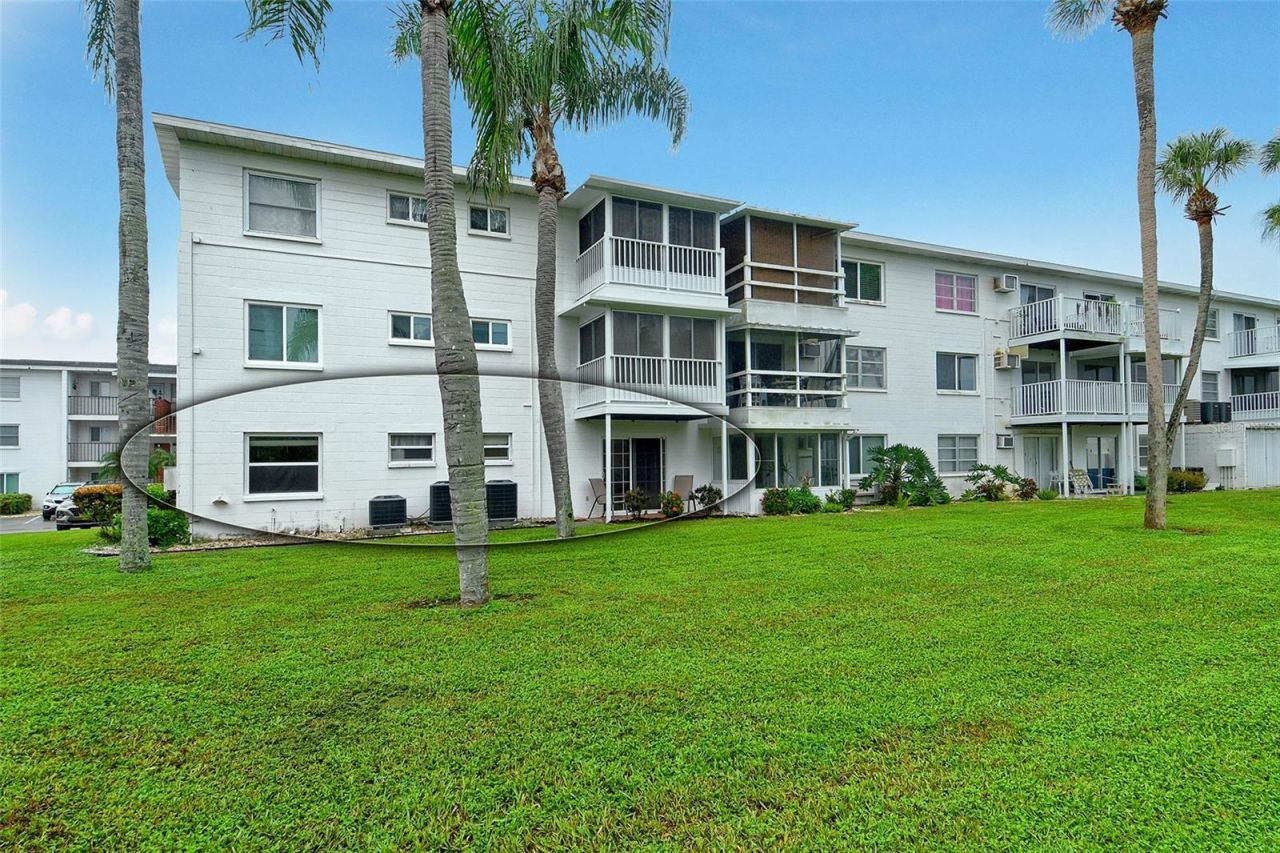 2303 Canal Drive, Unit F7, Bradenton, FL 34207 Photo