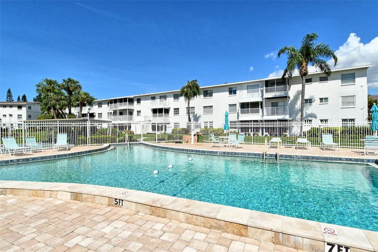 2303 Canal Drive, Unit F7, Bradenton, FL 34207 Photo