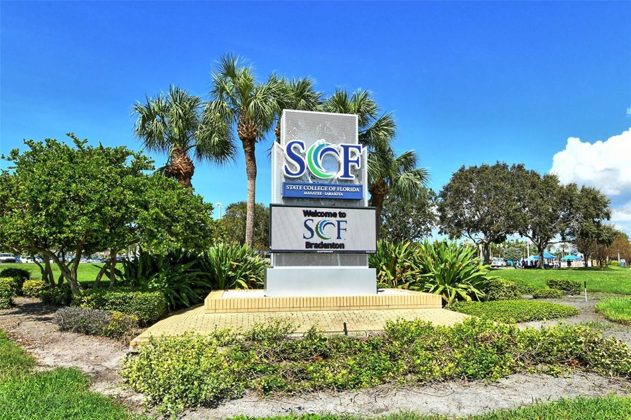 2303 Canal Drive, Unit F7, Bradenton, FL 34207 Photo