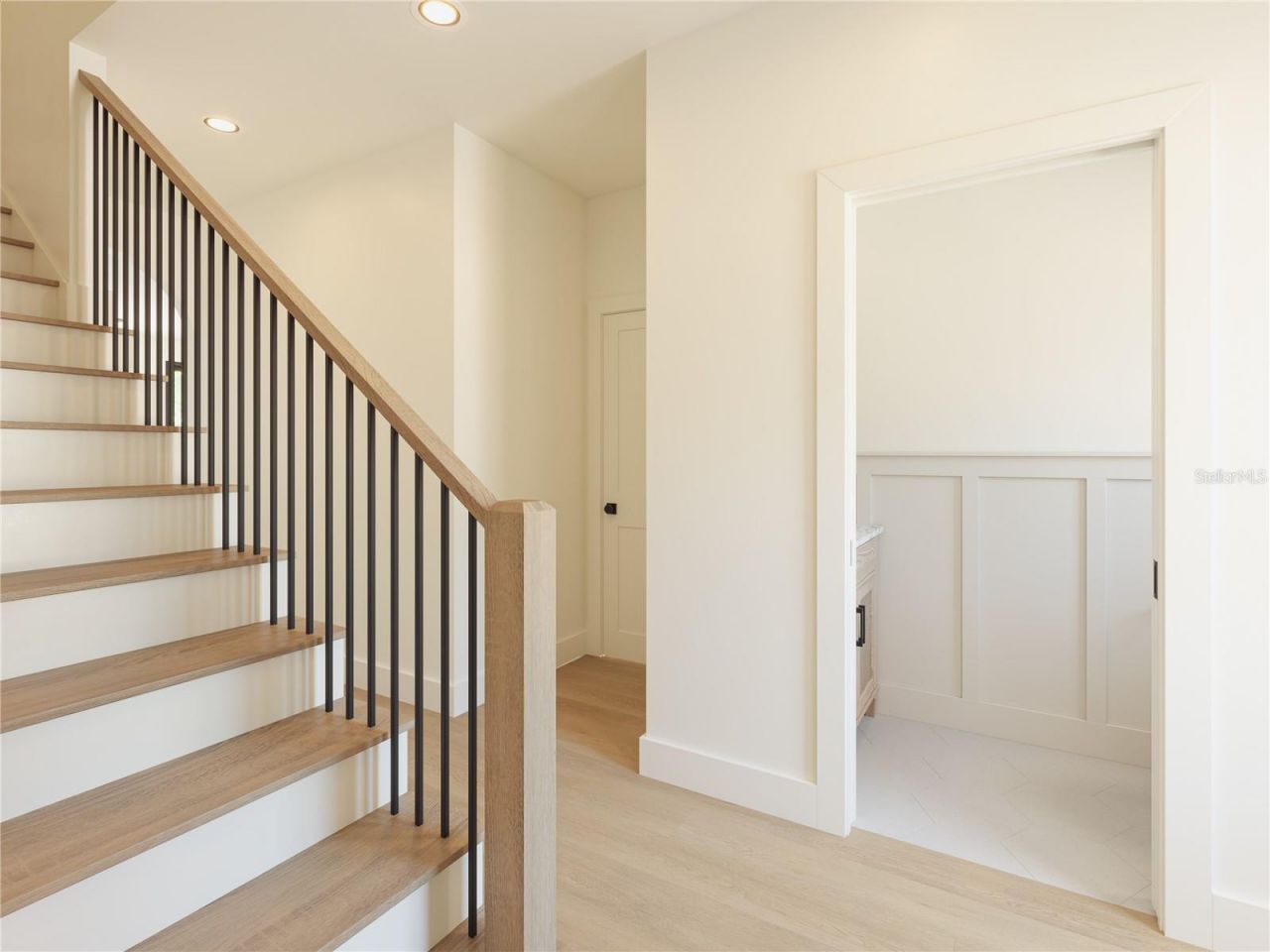 124 N Miller Road, Valrico, FL 33594 Photo