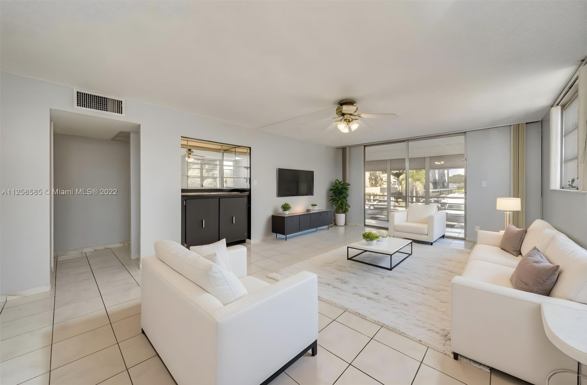 404 NW 68th Avenue, Unit 218, Plantation, FL 33317 Photo