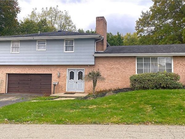 105 Franklin, St Clairsville, OH 43950