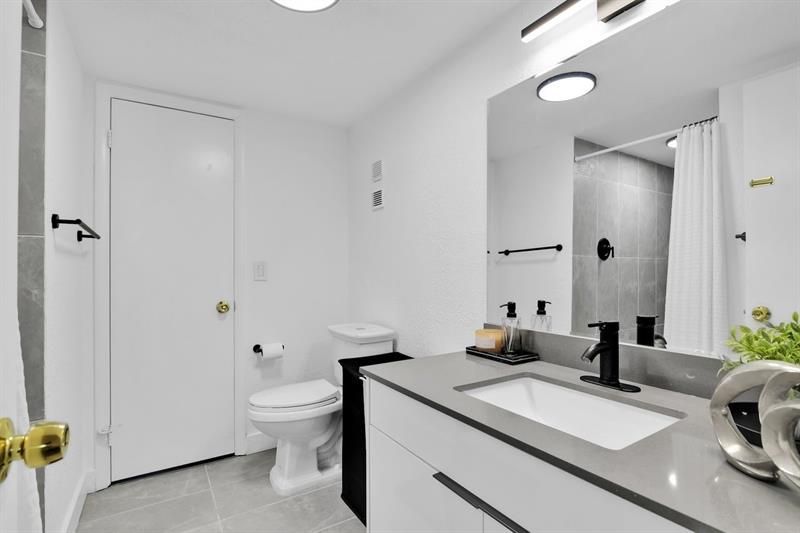 250 NW 67th St, Unit 322, Boca Raton, FL 33487 Photo