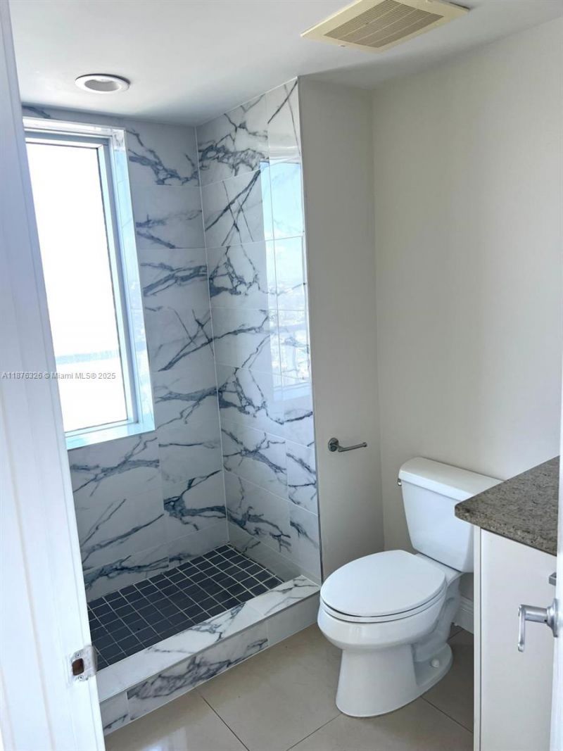 185 SW 7th St, Unit 3502, Miami, FL 33130 Photo