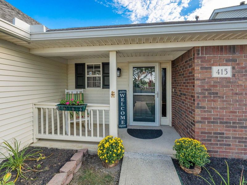 415 Retreat Lane, Marysville, OH 43040 Photo 2