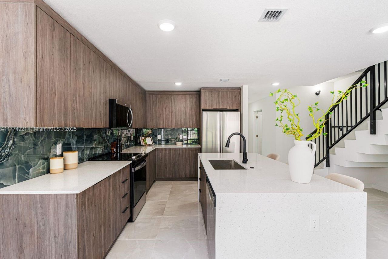 430 NW 13 Ct, Florida City, FL 33034 Photo