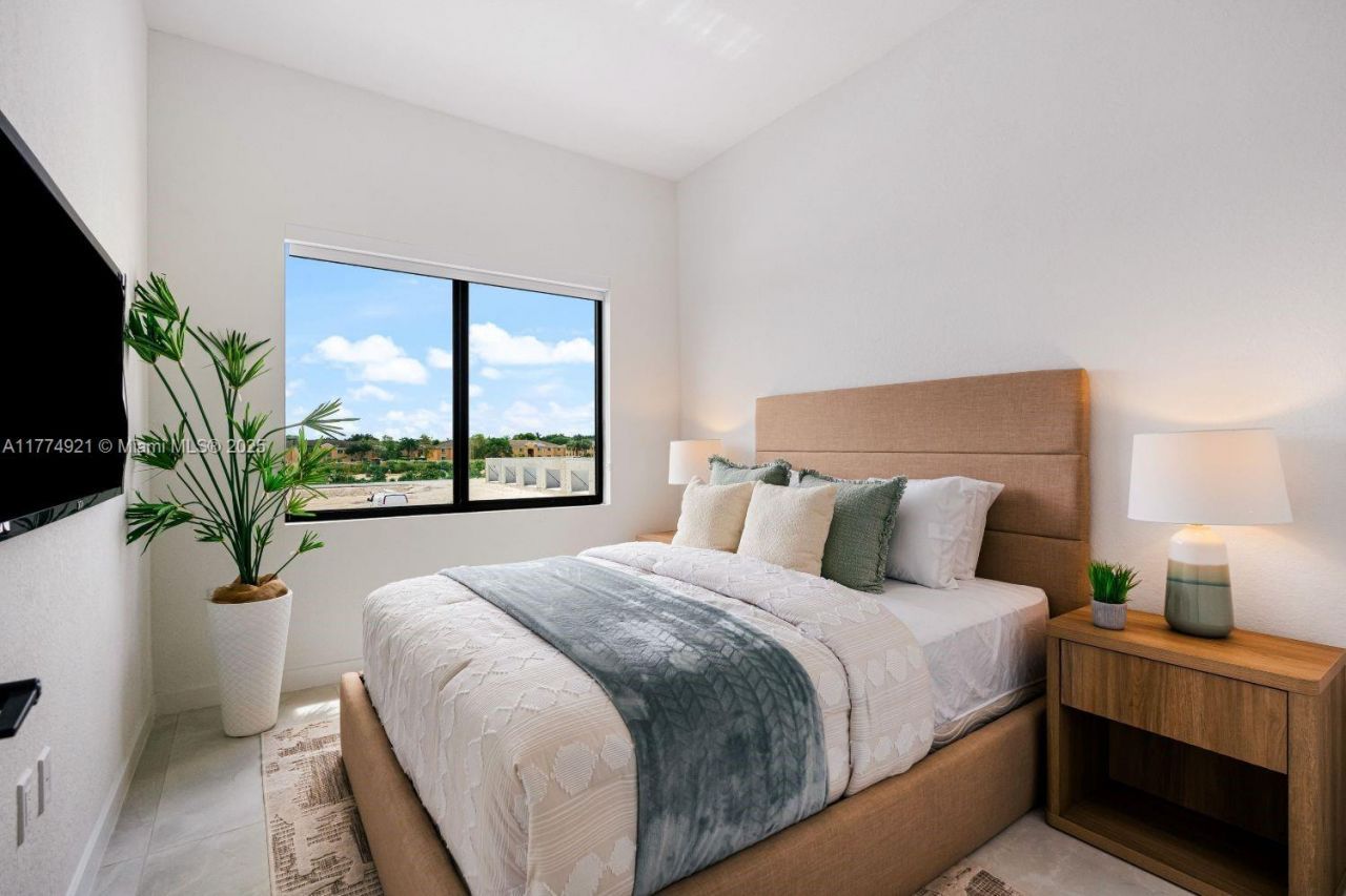 430 NW 13 Ct, Florida City, FL 33034 Photo