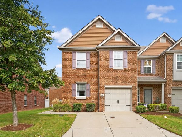 1309 Crown Point Pl , Nashville, TN 37211