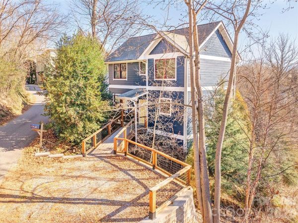 60 Sunrise Drive, Asheville, NC 28806