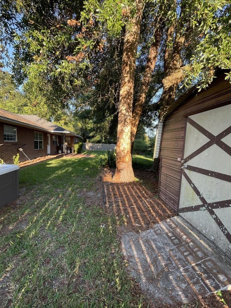 10715 NW Judy Drive, Bristol, FL 32321 Photo