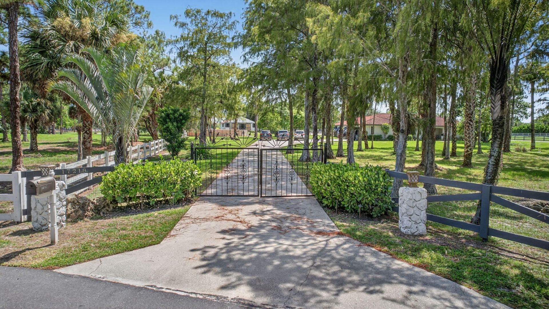 17218 Shetland Lane, Unit 3 Stalls, Loxahatchee, FL 33470 Photo