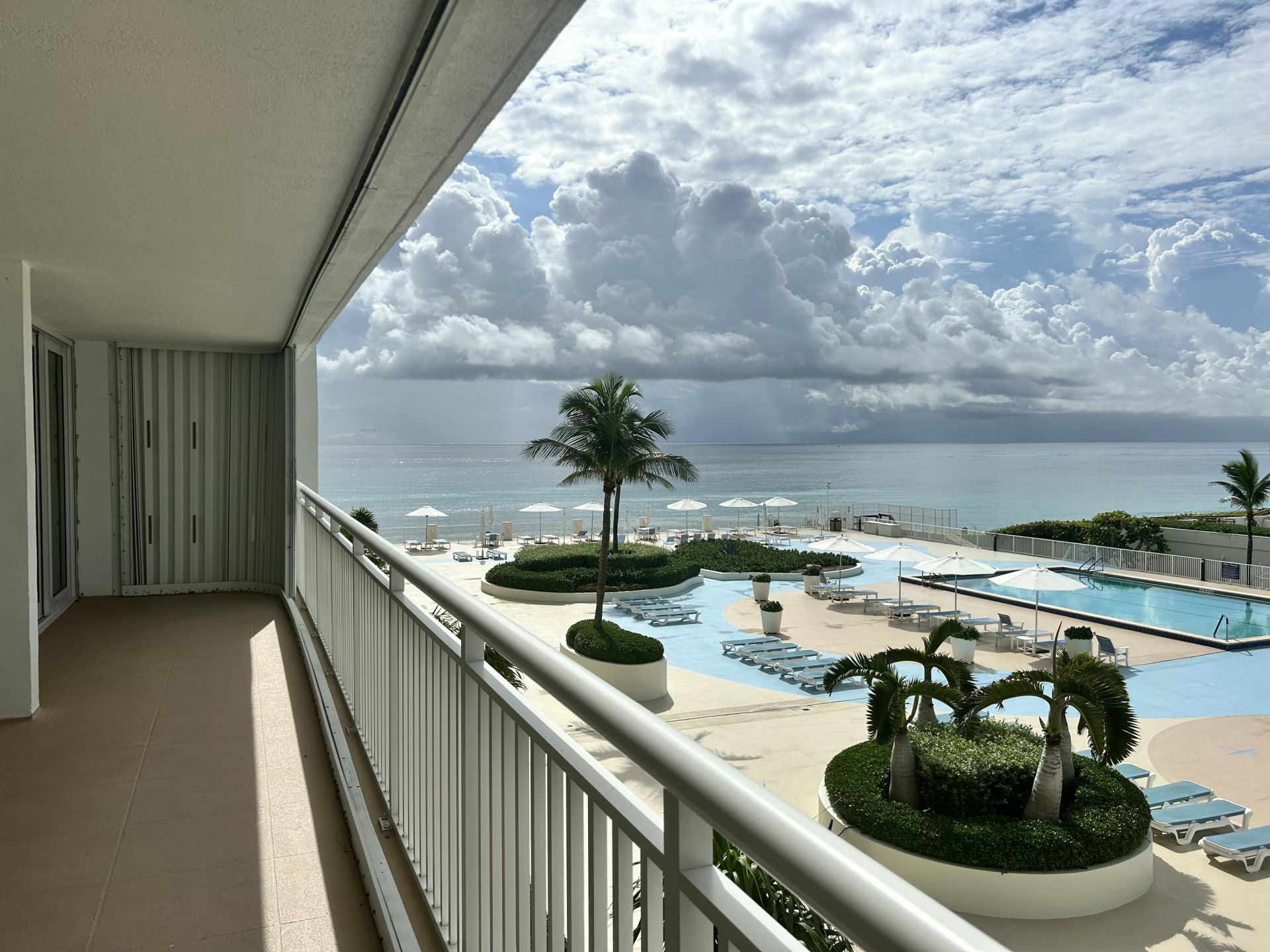 3546 S South Ocean Boulevard, Unit 405, South Palm Beach, FL 33480 Photo