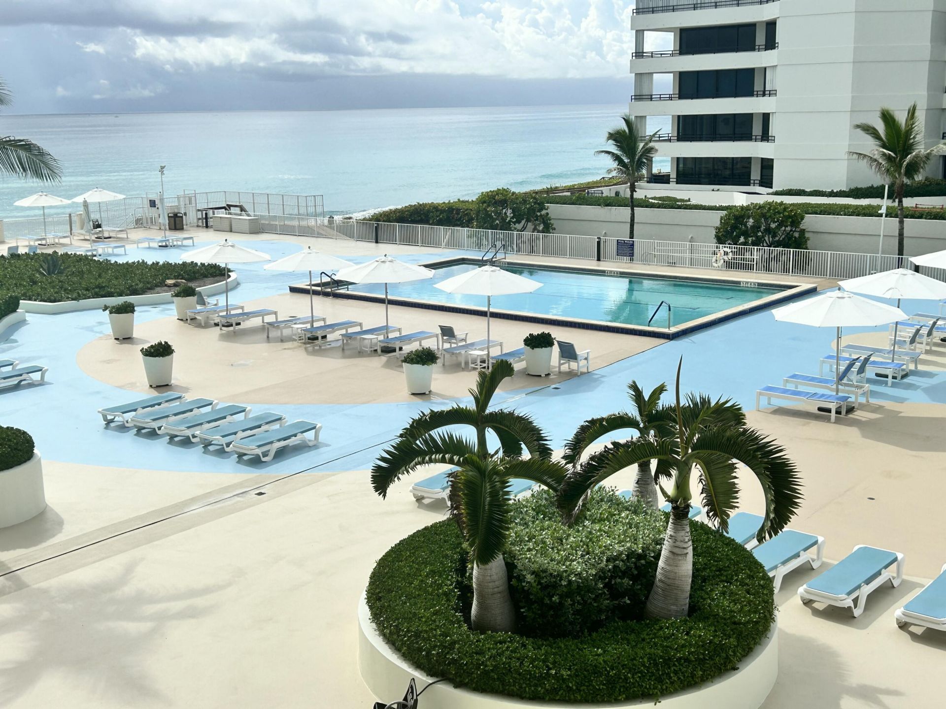3546 S South Ocean Boulevard, Unit 405, South Palm Beach, FL 33480 Photo