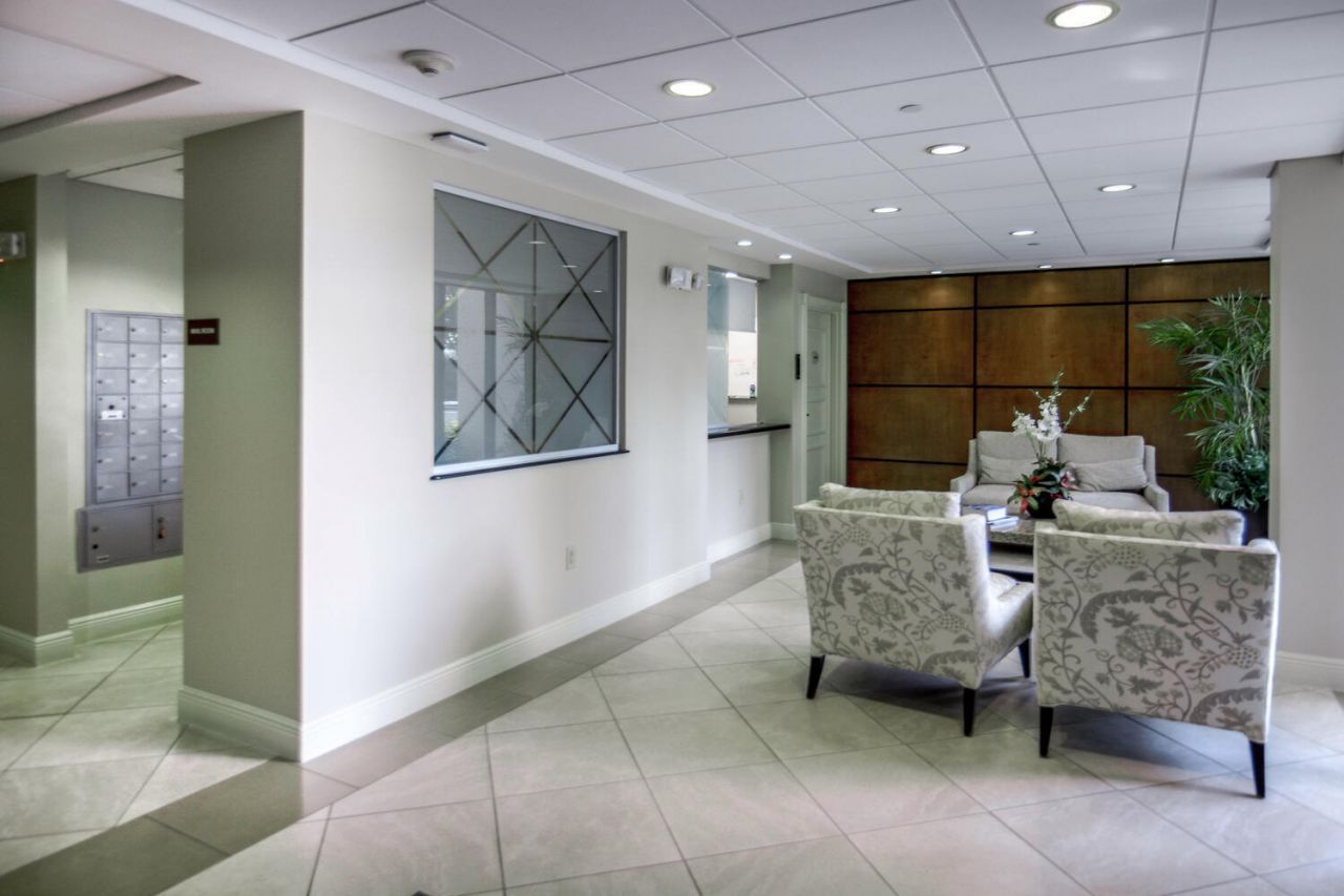 4200 N Ocean Drive, Unit 2-605, Singer Island, FL 33404 Photo