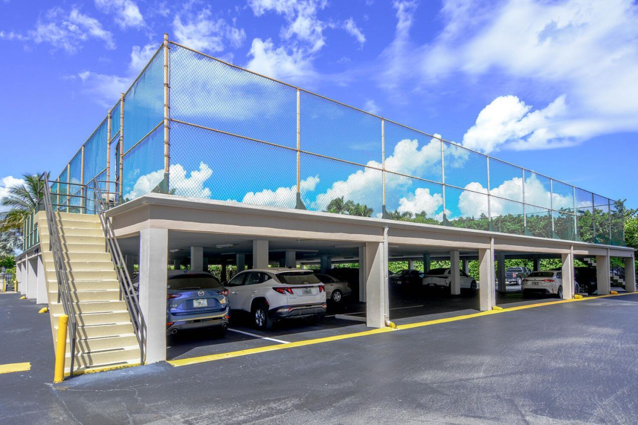 4200 N Ocean Drive, Unit 2-605, Singer Island, FL 33404 Photo