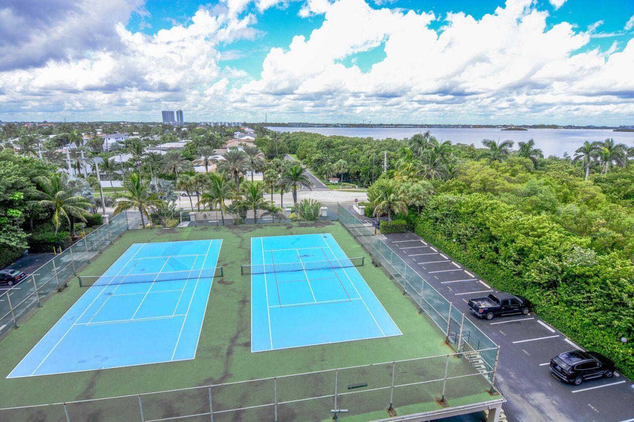 4200 N Ocean Drive, Unit 2-605, Singer Island, FL 33404 Photo