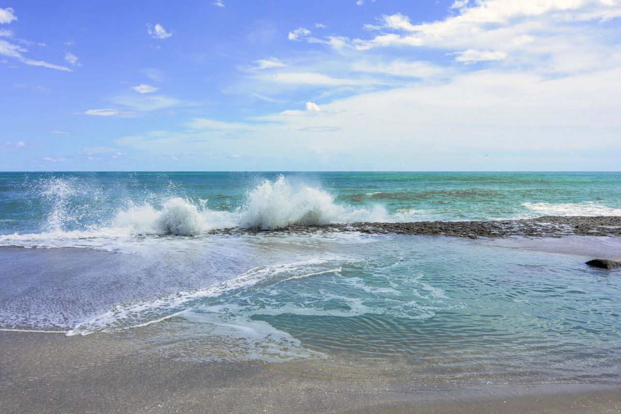 4200 N Ocean Drive, Unit 2-605, Singer Island, FL 33404 Photo