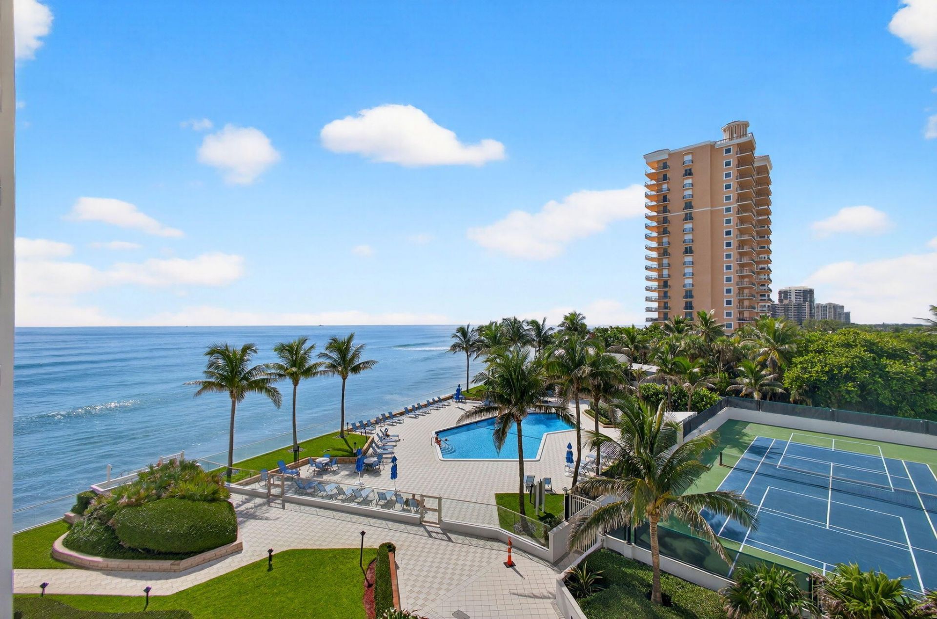 5200 N Ocean Drive, Unit 404, Singer Island, FL 33404 Photo