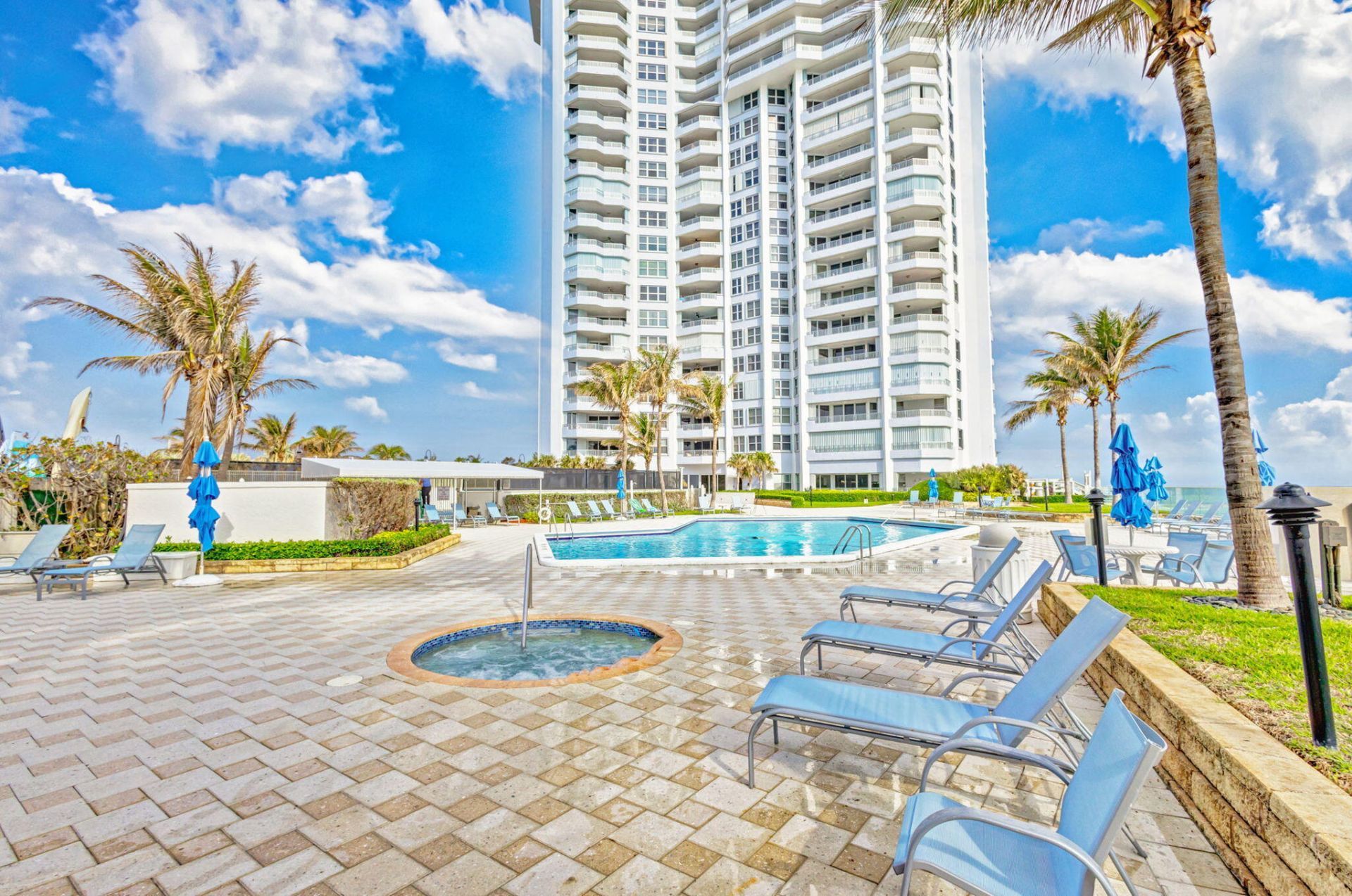 5200 N Ocean Drive, Unit 404, Singer Island, FL 33404 Photo