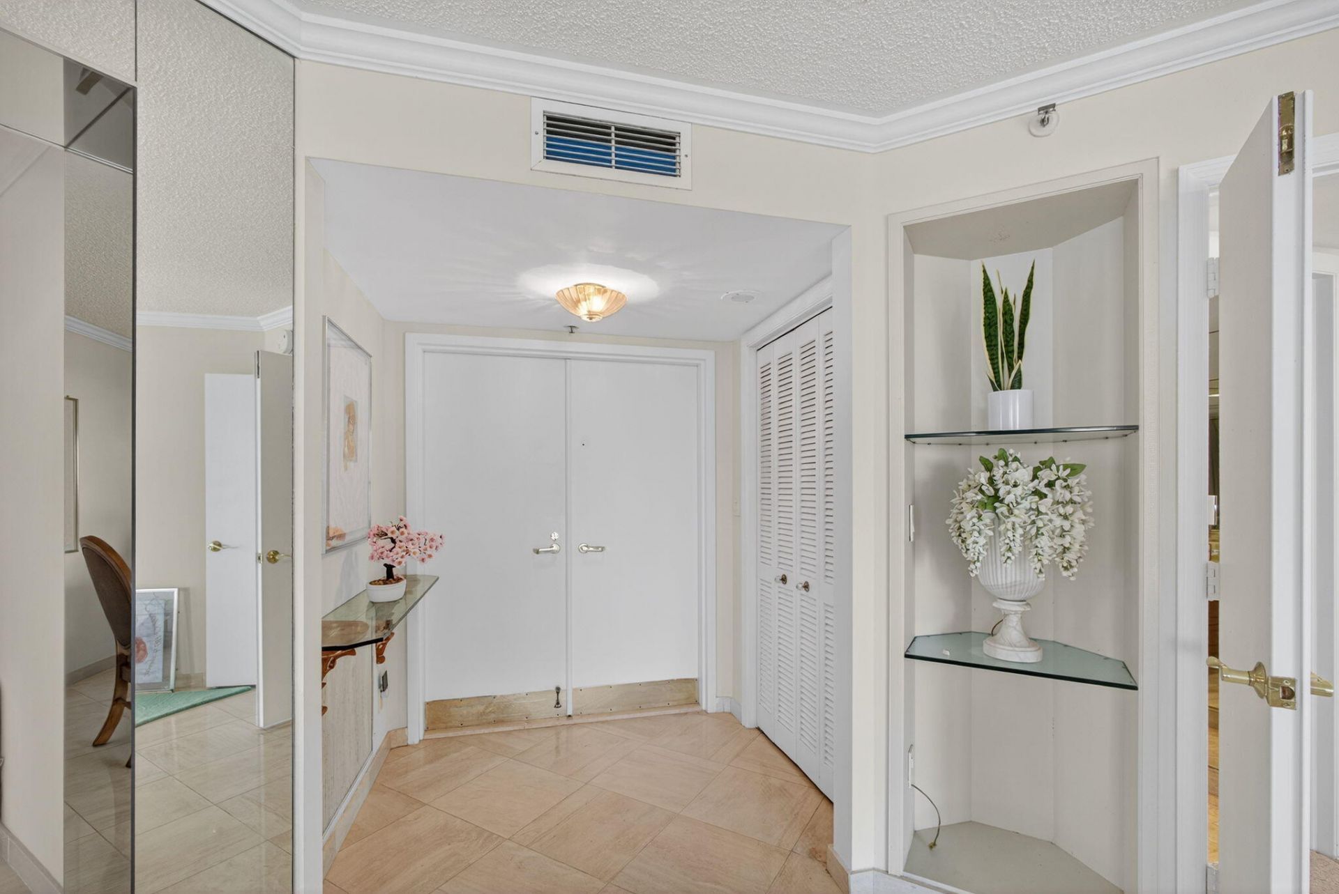 5200 N Ocean Drive, Unit 404, Singer Island, FL 33404 Photo