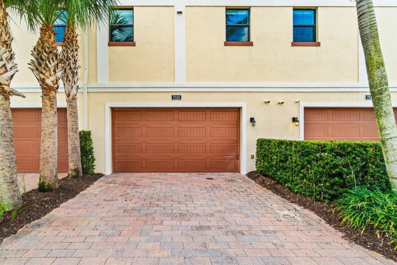 7115 Edison Place, Palm Beach Gardens, FL 33418 Photo