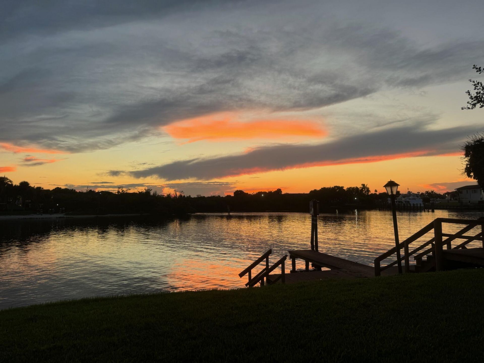 386 Golfview Road, Unit F, North Palm Beach, FL 33408 Photo