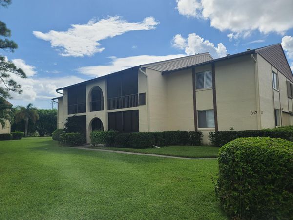 317 Knotty Pine Circle, Unit A-2, Greenacres, FL 33463