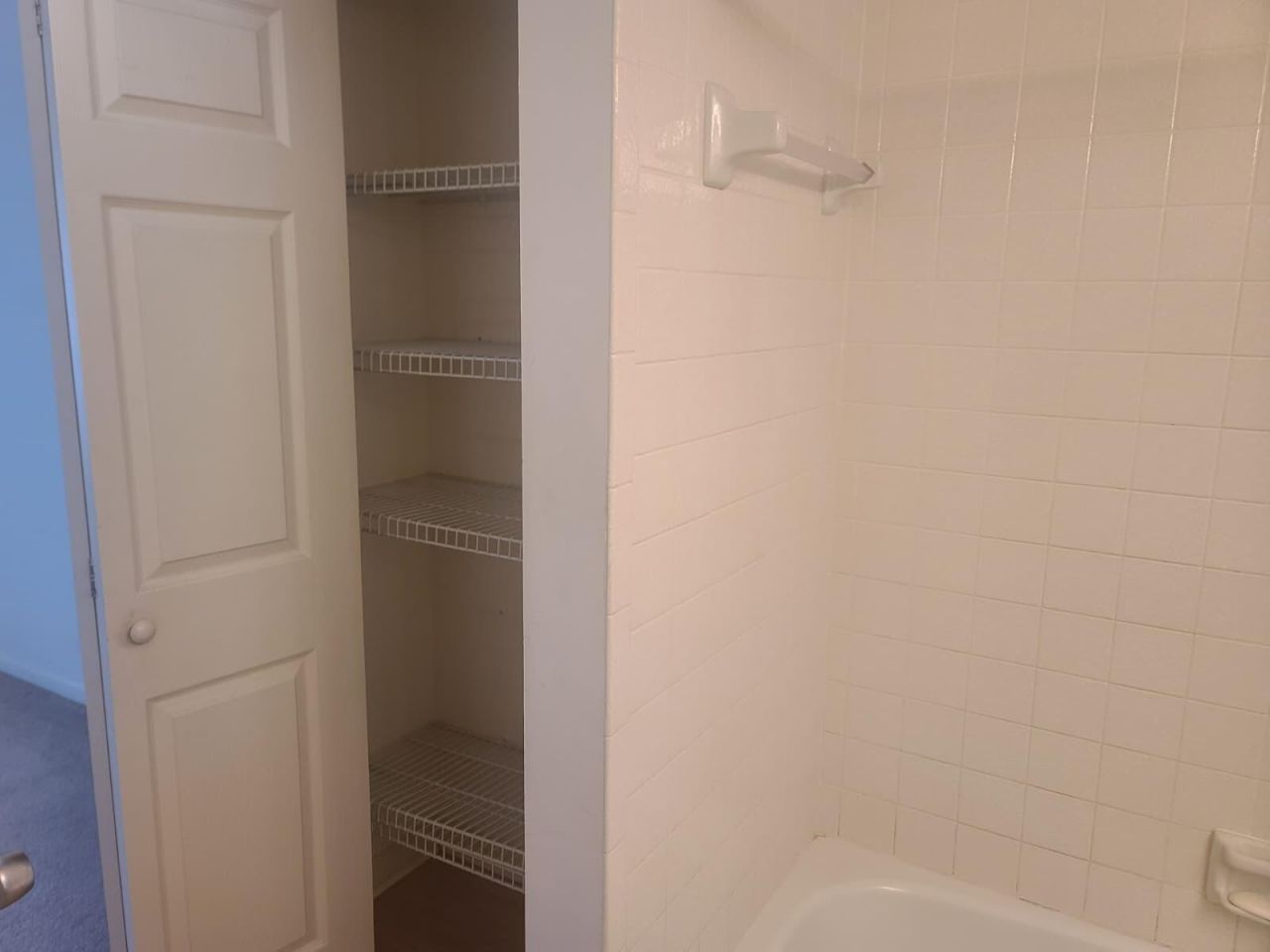 317 Knotty Pine Circle, Unit A-2, Greenacres, FL 33463 Photo