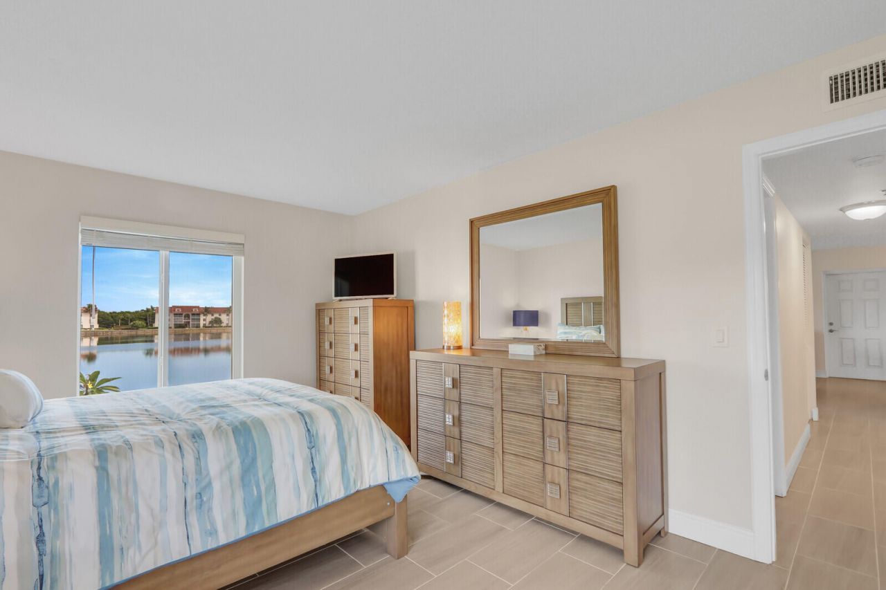4444 NE Ocean Boulevard, Unit E2, Jensen Beach, FL 34957 Photo