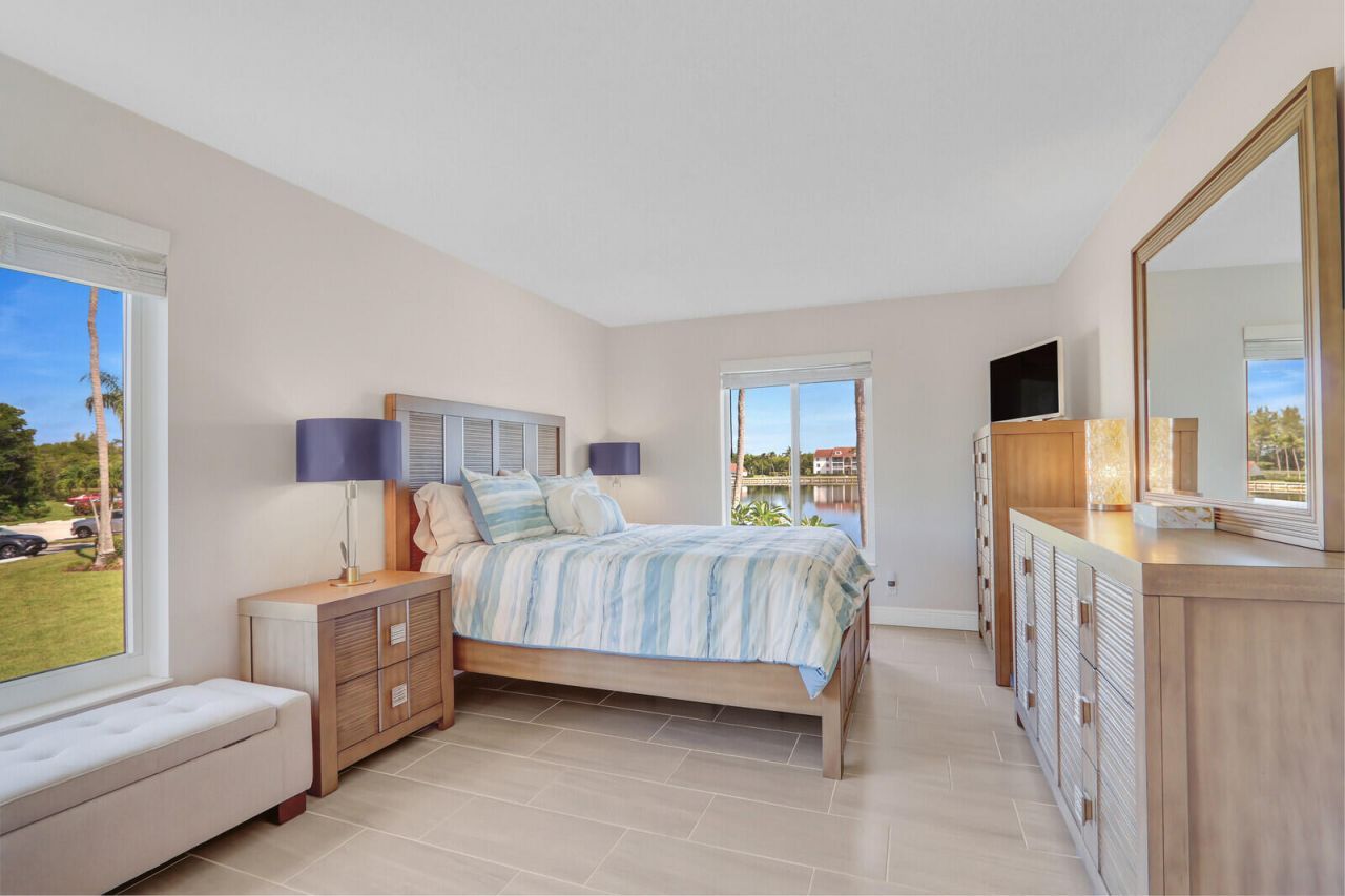 4444 NE Ocean Boulevard, Unit E2, Jensen Beach, FL 34957 Photo