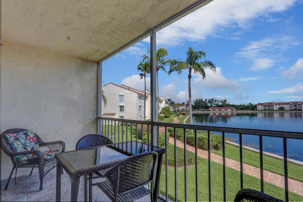 4444 NE Ocean Boulevard, Unit E2, Jensen Beach, FL 34957 Photo