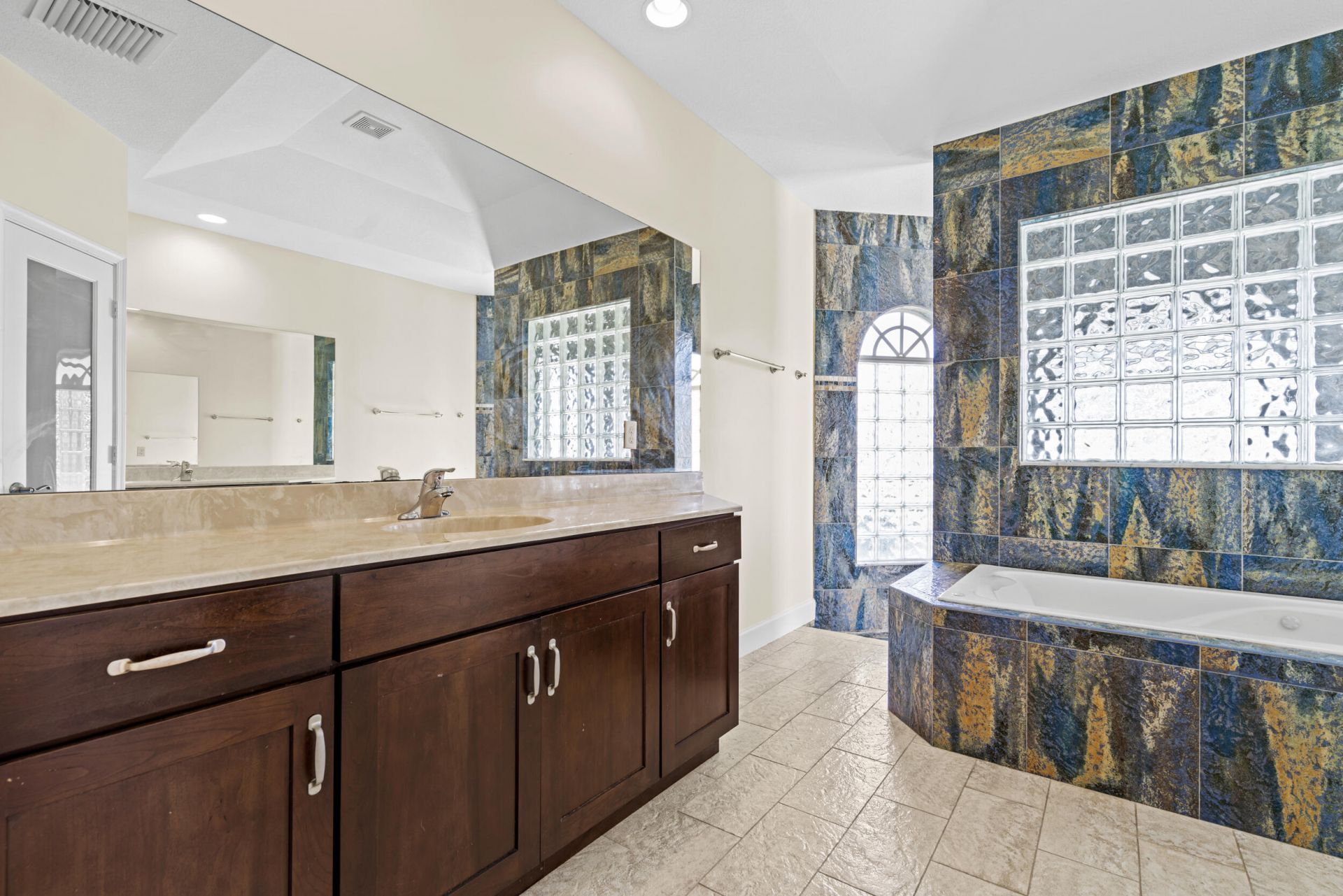 2849 SE Buccaneer Circle, Port Saint Lucie, FL 34952 Photo