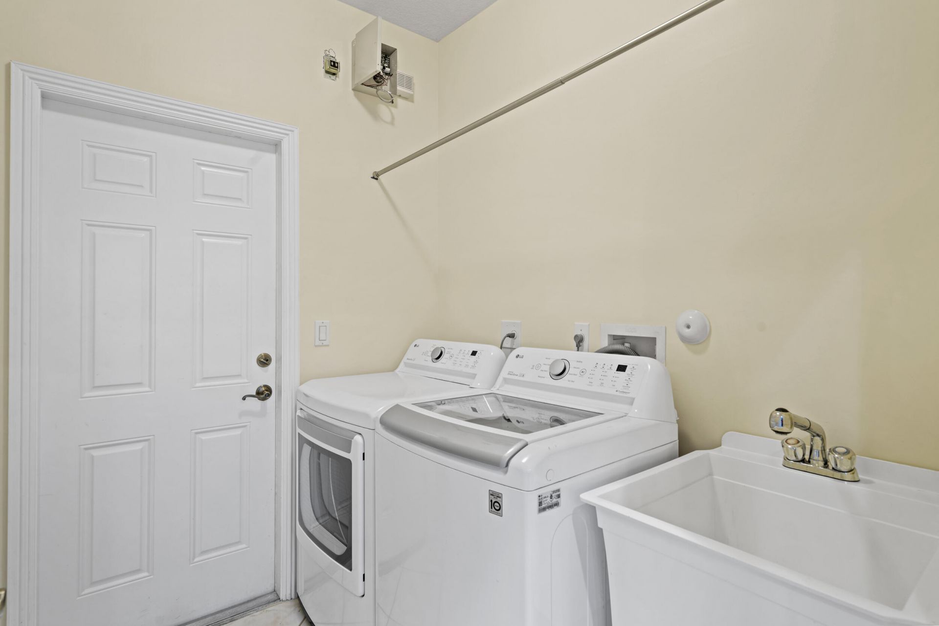 2849 SE Buccaneer Circle, Port Saint Lucie, FL 34952 Photo