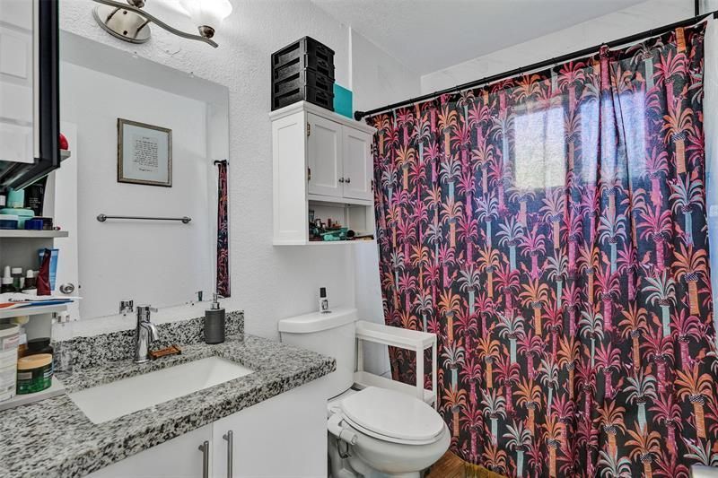 220 NE 165th Street, Miami, FL 33162 Photo