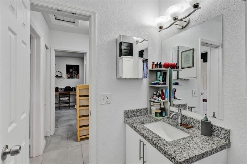 220 NE 165th Street, Miami, FL 33162 Photo