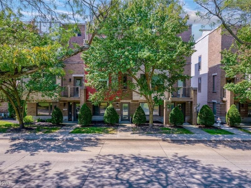 1417 Slate Court, Cleveland Heights, OH 44118 Photo 1
