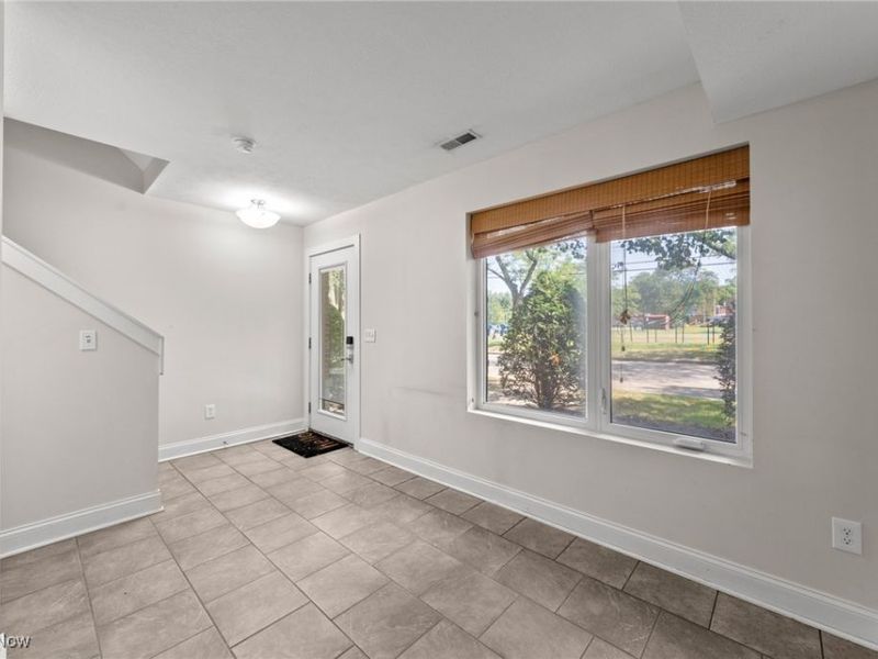 1417 Slate Court, Cleveland Heights, OH 44118 Photo 4