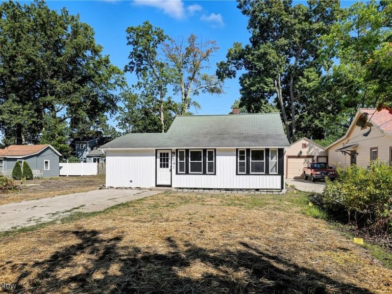 191 Norman Avenue, Avon Lake, OH 44012 Photo 2