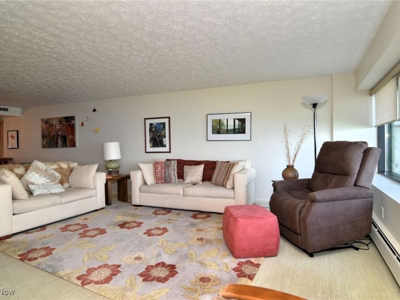 22500 Lake Road, Unit 202, Rocky River, OH 44116 Photo 12