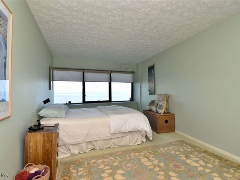 22500 Lake Road, Unit 202, Rocky River, OH 44116 Photo 20