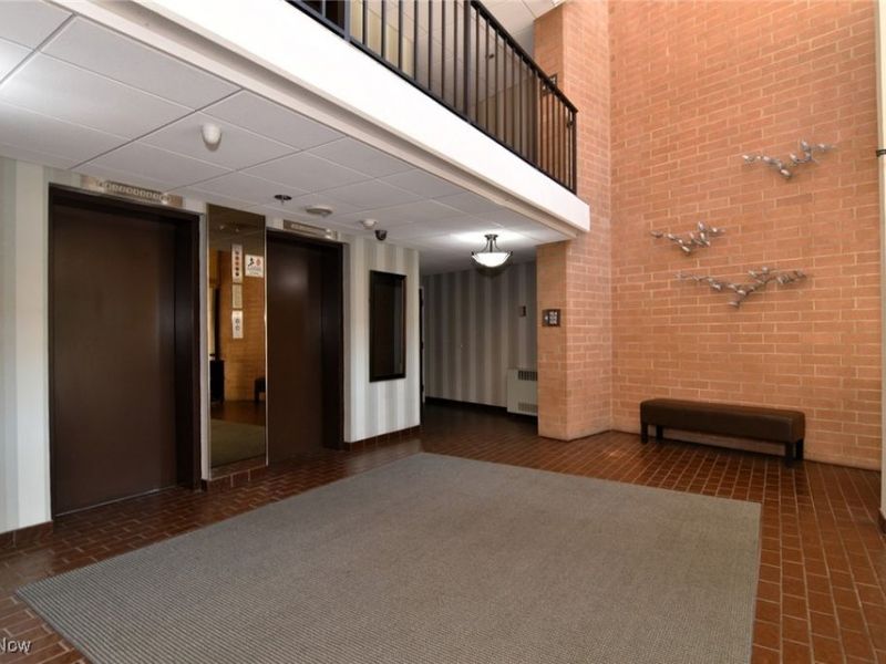 22500 Lake Road, Unit 202, Rocky River, OH 44116 Photo 30